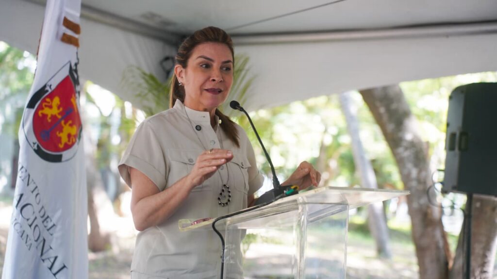 Parque del Prado, Alcaldía DN y ADATS, inauguran el Puente Arcoíris, un espacio para honrar a las mascotas fallecidas - Noticias de hoy en República Dominicana | De Último Minuto
