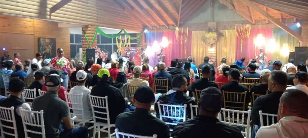 Realizan lanzamiento y coronación oficial Carnaval Constanza 2026 - Noticias de hoy en República Dominicana | De Último Minuto