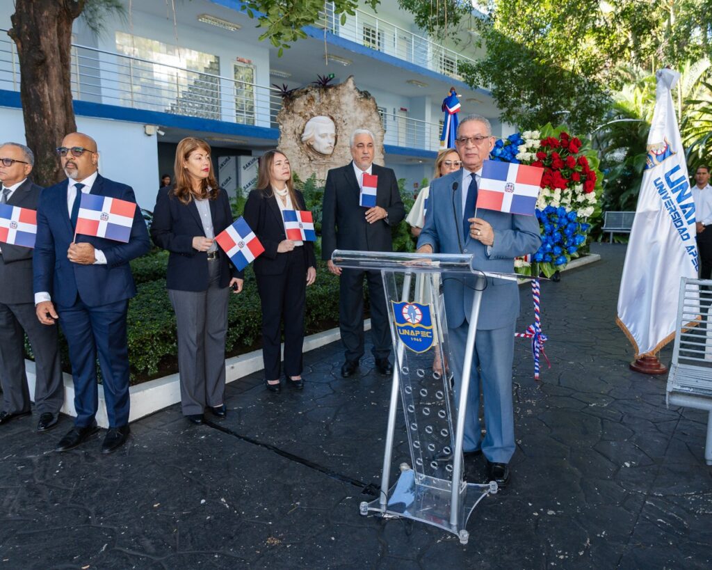 Unapec inicia el Mes de la Patria con homenaje a Juan Pablo Duarte - Noticias de hoy en República Dominicana | De Último Minuto
