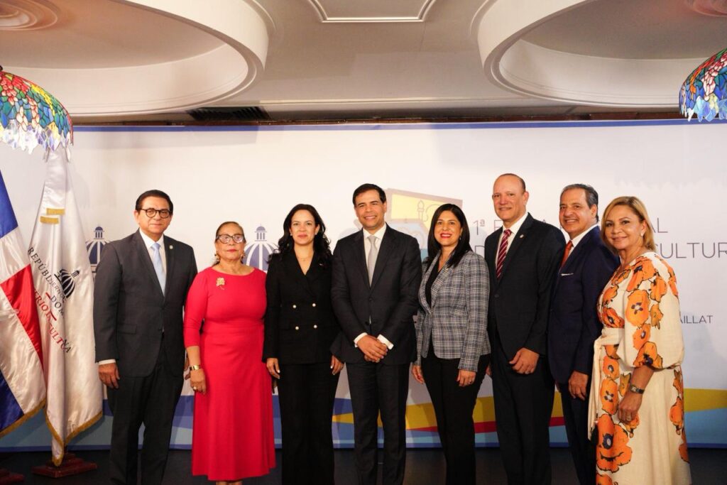 Anuncian primera Feria Regional del Libro y la Cultura Cibao del 20 al 26 de abril - Noticias de hoy en República Dominicana | De Último Minuto