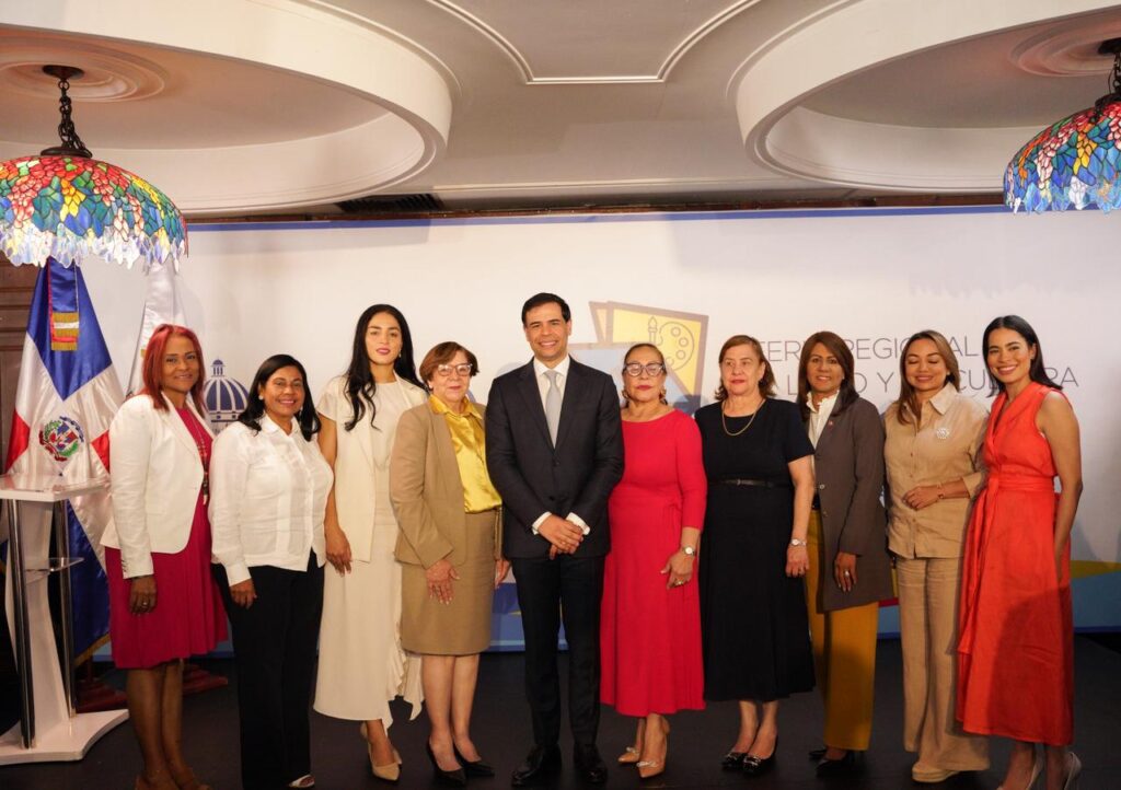 Anuncian primera Feria Regional del Libro y la Cultura Cibao del 20 al 26 de abril - Noticias de hoy en República Dominicana | De Último Minuto