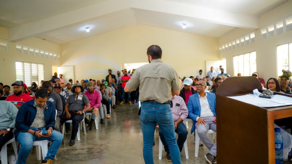 Gobierno abre convocatoria del Fotesir con RD$10 millones para rehabilitar riego en Vallejuelo - Noticias de hoy en República Dominicana | De Último Minuto
