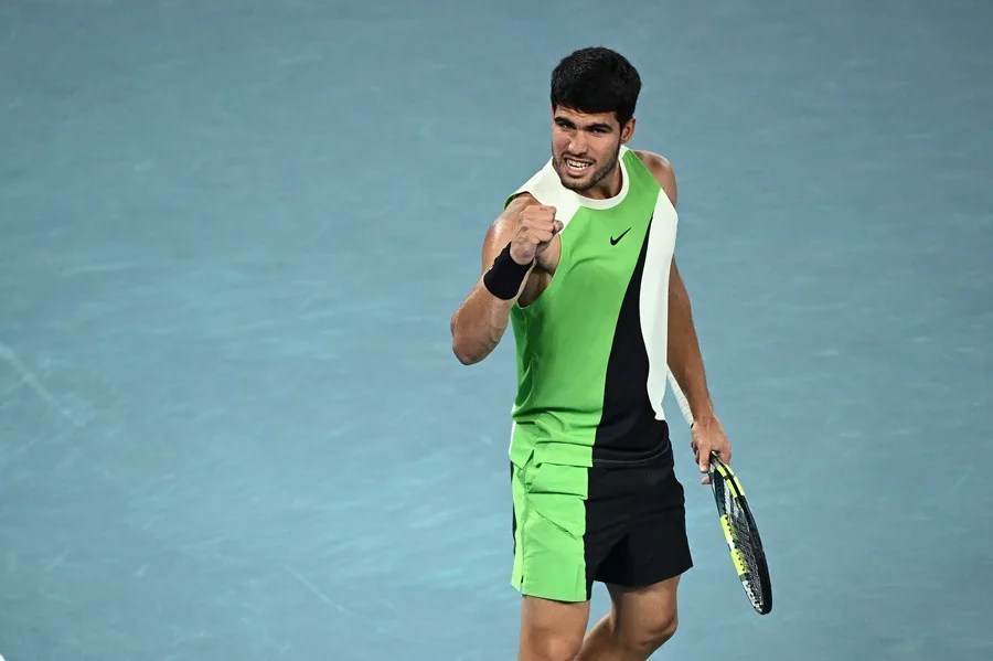 Carlos Alcaraz supera a De Miñaur y alcanza por primera vez las semifinales del Abierto de Australia - Noticias de hoy en República Dominicana | De Último Minuto