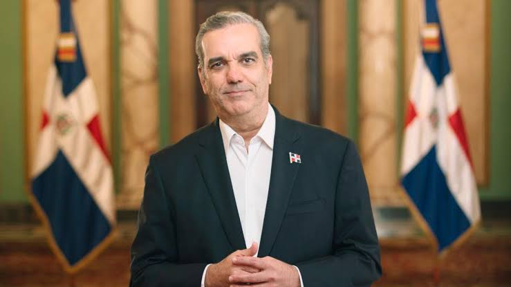Presidente Luis Abinader felicita a los Leones del Escogido por conquistar el bicampeonato - Noticias de hoy en República Dominicana | De Último Minuto