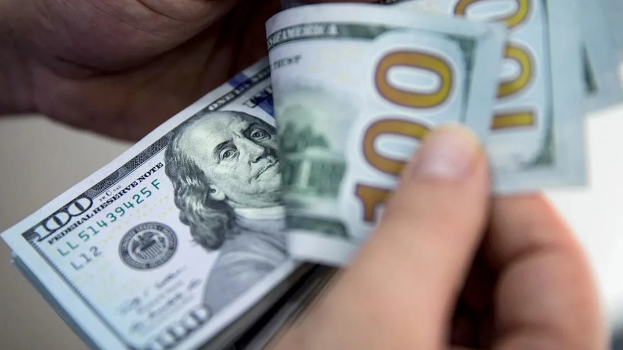 Dólar.