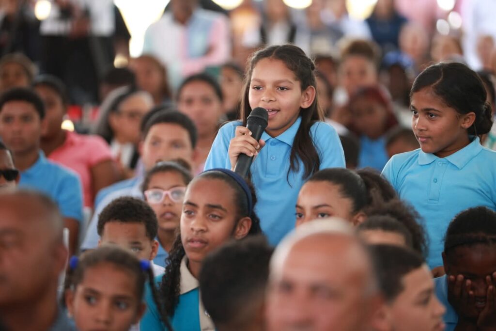 Raquel Peña inaugura Centro Educativo Hermana Dolores García Alcaraz en Peralta, Azua - Noticias de hoy en República Dominicana | De Último Minuto