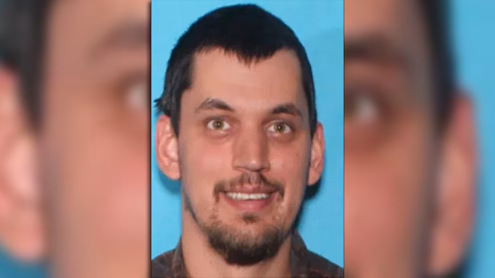 Asesina a un vecino, secuestró a su pareja embarazada e incendió la casa - Noticias de hoy en República Dominicana | De Último Minuto