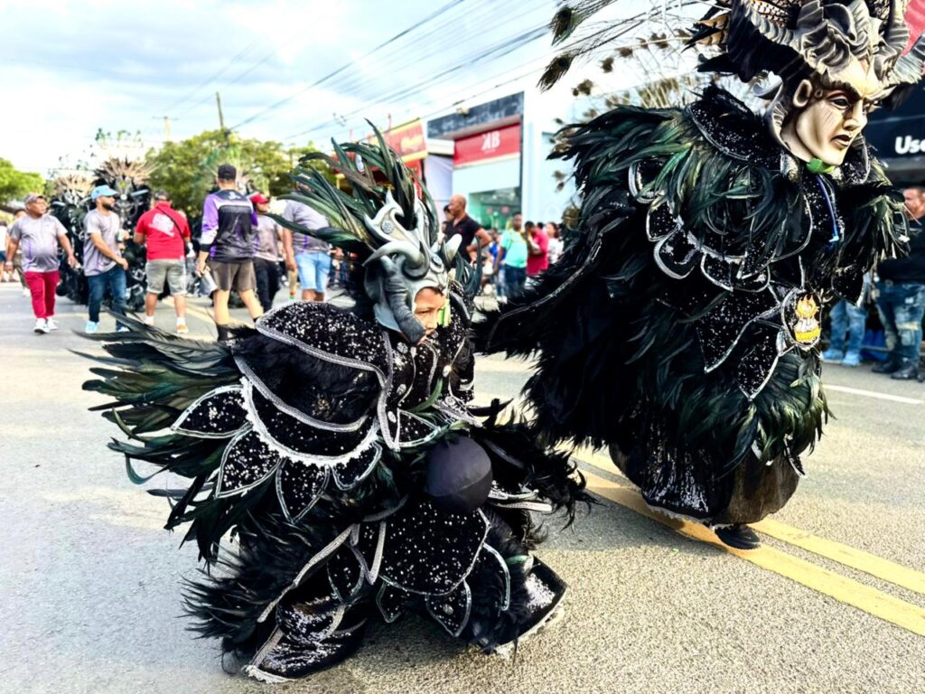 Magia, color y fantasía marcan el inicio del Carnaval Vegano 2026 - Noticias de hoy en República Dominicana | De Último Minuto