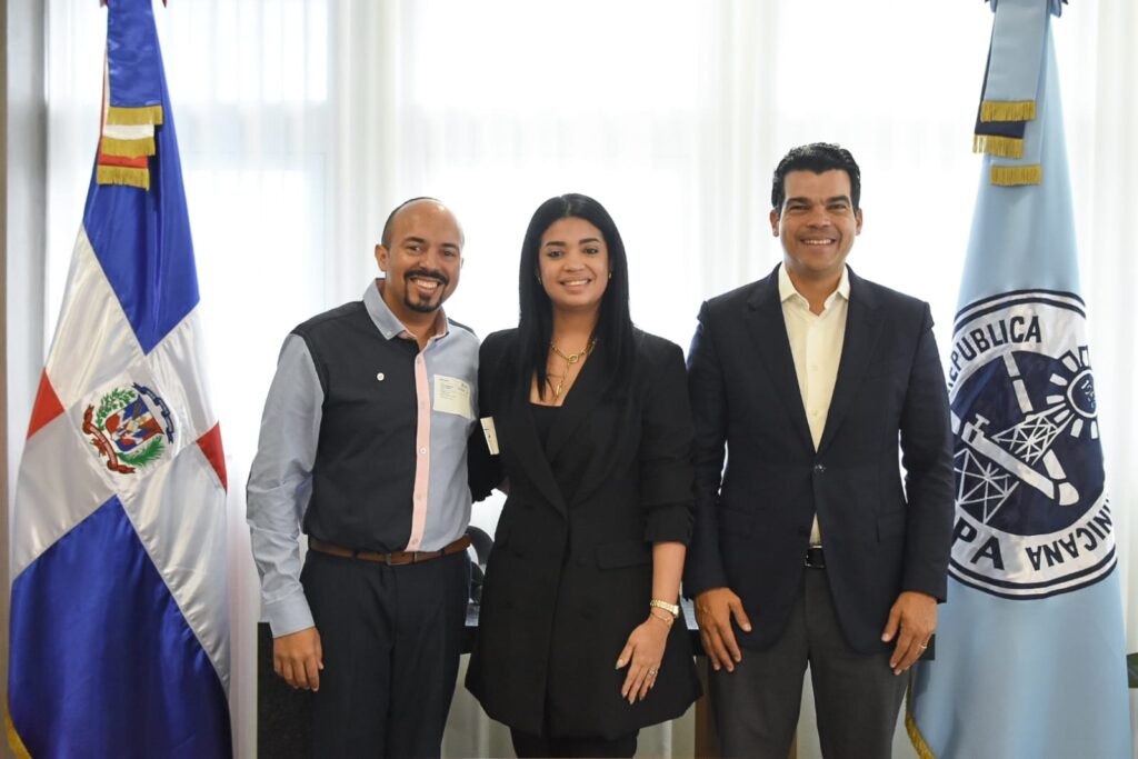 César Cerda sostiene encuentro con el director de INAPA para impulsar plan de trabajo en Monseñor Nouel - Noticias de hoy en República Dominicana | De Último Minuto