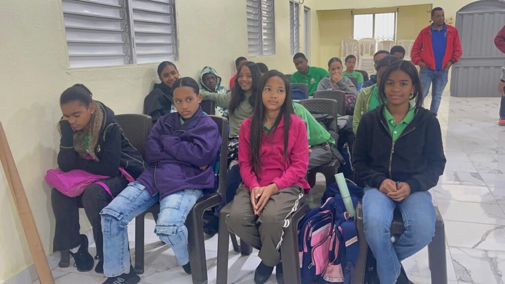 Niños con una Esperanza al borde del colapso: recorte del 30 % pone en riesgo atención a niños vulnerables en Santiago - Noticias de hoy en República Dominicana | De Último Minuto