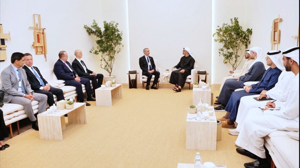 Abinader se reúne con el príncipe heredero de Abu Dhabi y cierra agenda en EAU - Noticias de hoy en República Dominicana | De Último Minuto