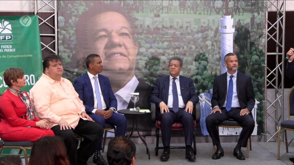 Leonel critica altos precios del pollo y advierte impacto negativo de las importaciones en la producción nacional - Noticias de hoy en República Dominicana | De Último Minuto