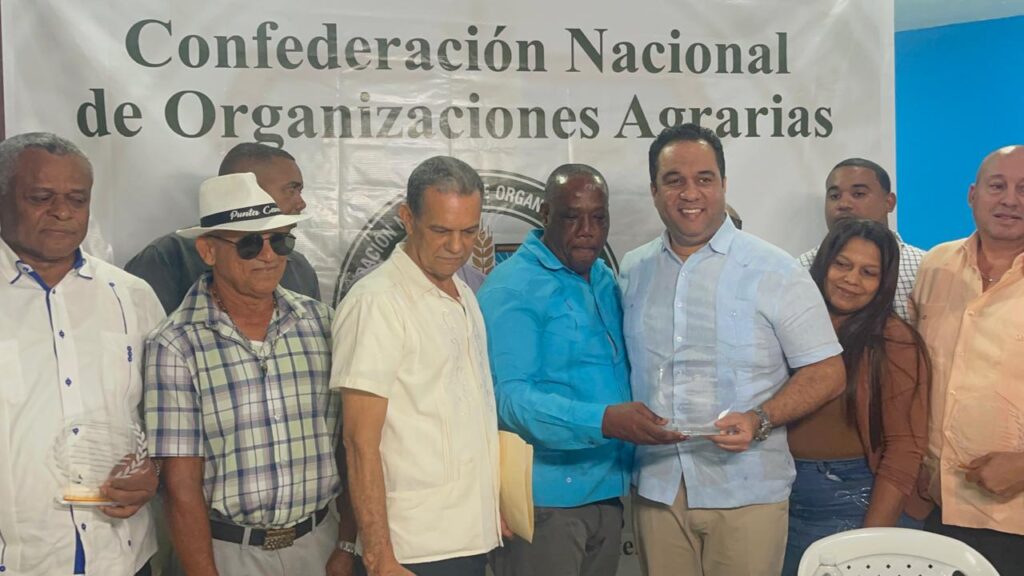 CONAGRA reconoce a Elías Hasboun y a destacados actores del sector agrario en La Vega - Noticias de hoy en República Dominicana | De Último Minuto