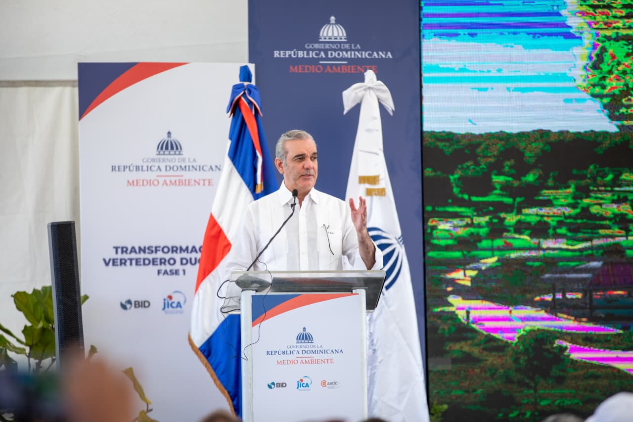 Gobierno inicia primera fase de saneamiento del vertedero Duquesa - Noticias de hoy en República Dominicana | De Último Minuto