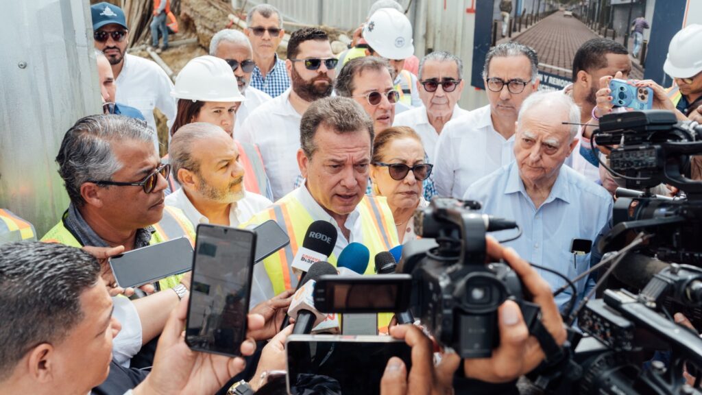 Ito Bisonó supervisa trabajos en la Calle del Sol en Santiago - Noticias de hoy en República Dominicana | De Último Minuto