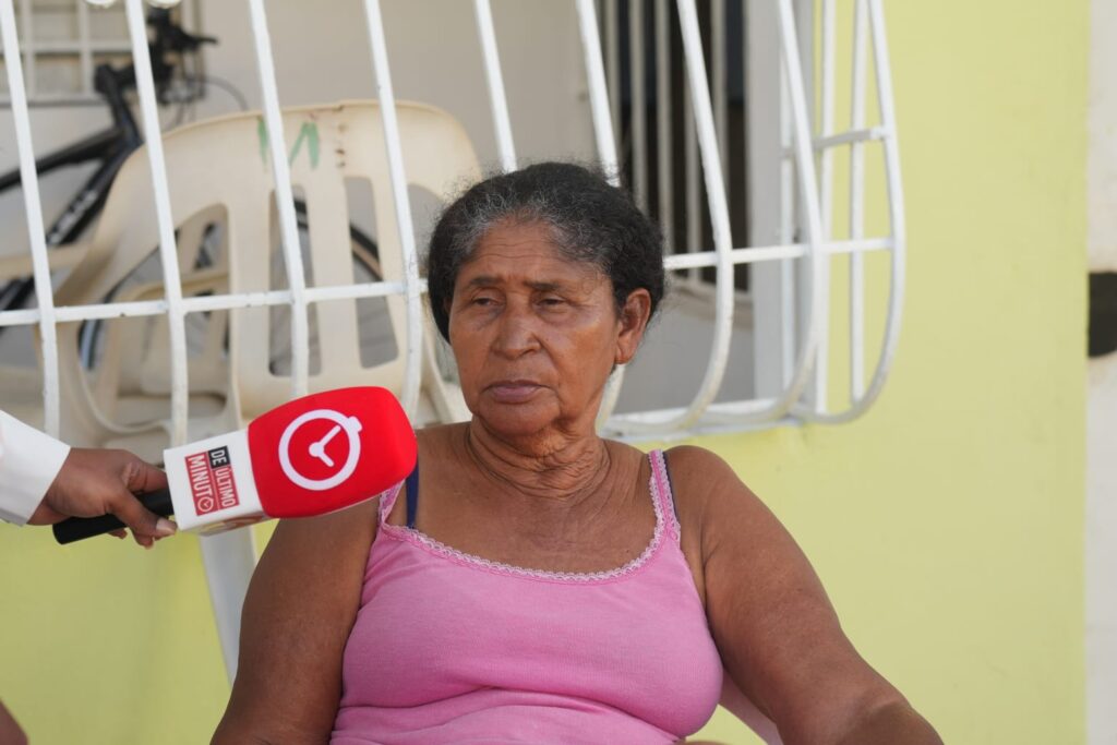 Vecinos de Nauriel Medina exigen justicia y respaldan plazo de 10 días para salida de extranjeros - Noticias de hoy en República Dominicana | De Último Minuto