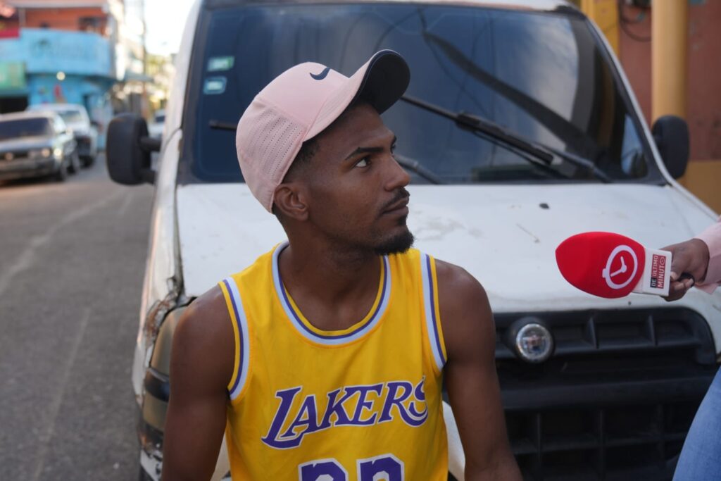 Vecinos de Nauriel Medina exigen justicia y respaldan plazo de 10 días para salida de extranjeros - Noticias de hoy en República Dominicana | De Último Minuto
