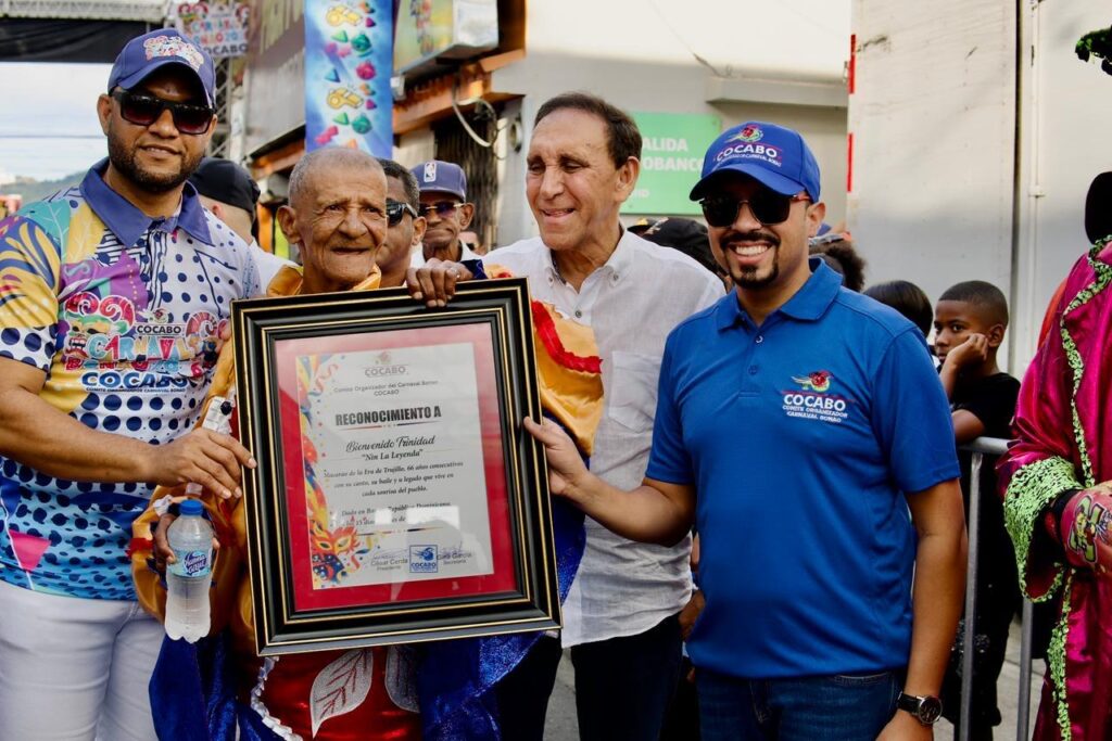 Bonao celebró con éxito la tercera salida de su carnaval - Noticias de hoy en República Dominicana | De Último Minuto