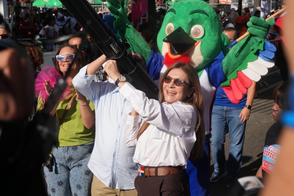 Alcaldía del DN reafirma compromiso con el Carnaval Dominicano; Se preparan para los Juegos Centroamericanos y del Caribe 2026 - Noticias de hoy en República Dominicana | De Último Minuto