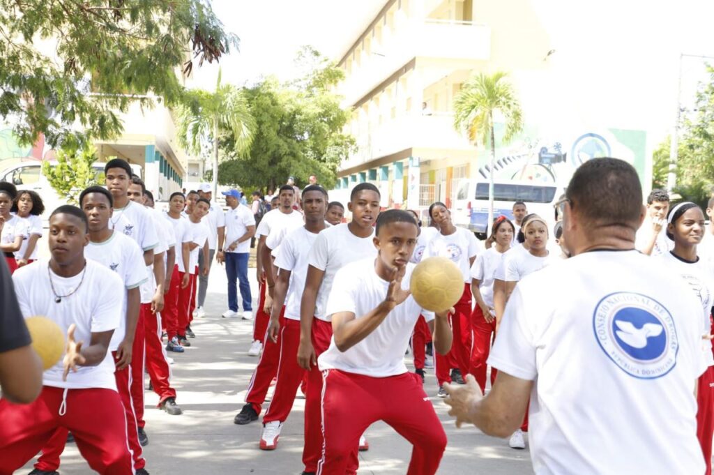 CND impacta a más de 470 estudiantes con jornada preventiva sobre vapeo en San Cristóbal - Noticias de hoy en República Dominicana | De Último Minuto