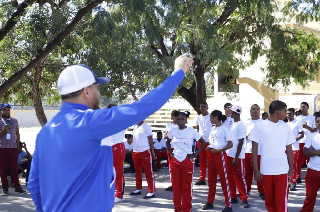 CND impacta a más de 470 estudiantes con jornada preventiva sobre vapeo en San Cristóbal - Noticias de hoy en República Dominicana | De Último Minuto