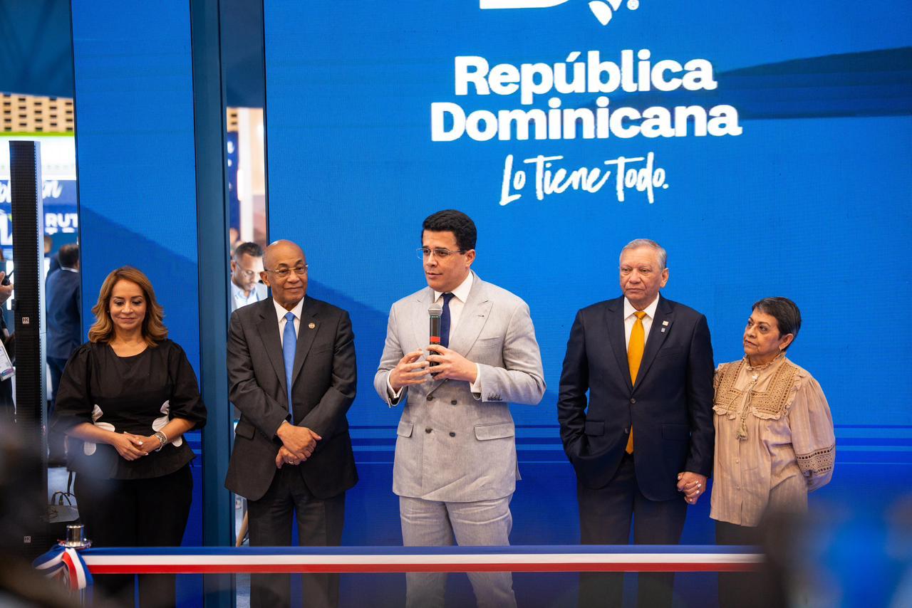 David Collado inaugura stand dominicano en feria turística de Colombia - Noticias de hoy en República Dominicana | De Último Minuto