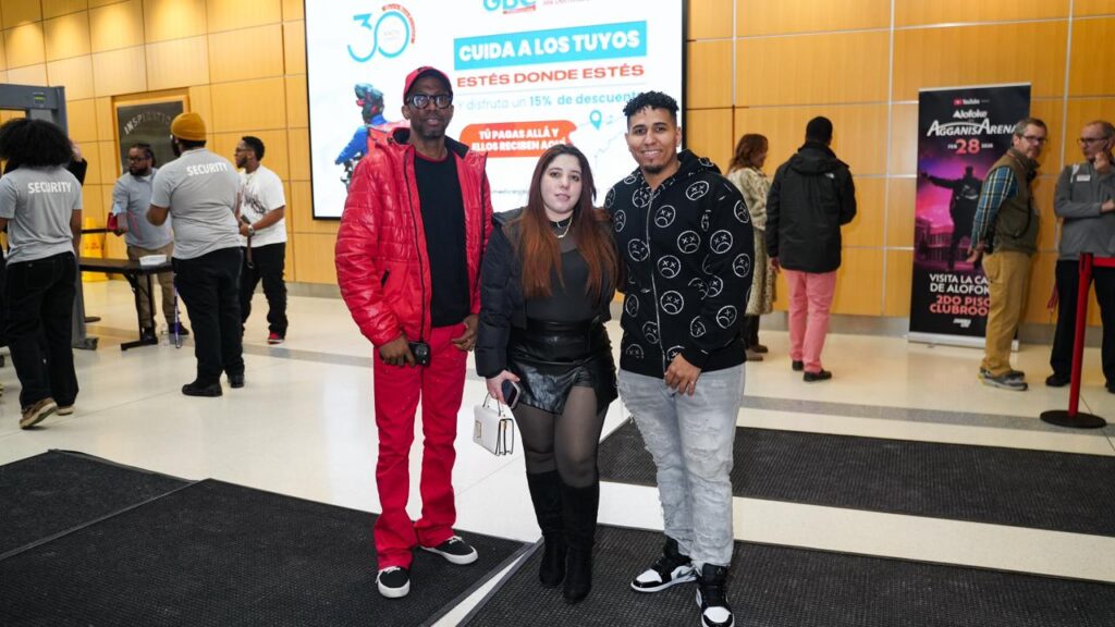 Fanáticos de todo Estados Unidos se dan cita en Boston para “Alofoke en el Agganis” - Noticias de hoy en República Dominicana | De Último Minuto
