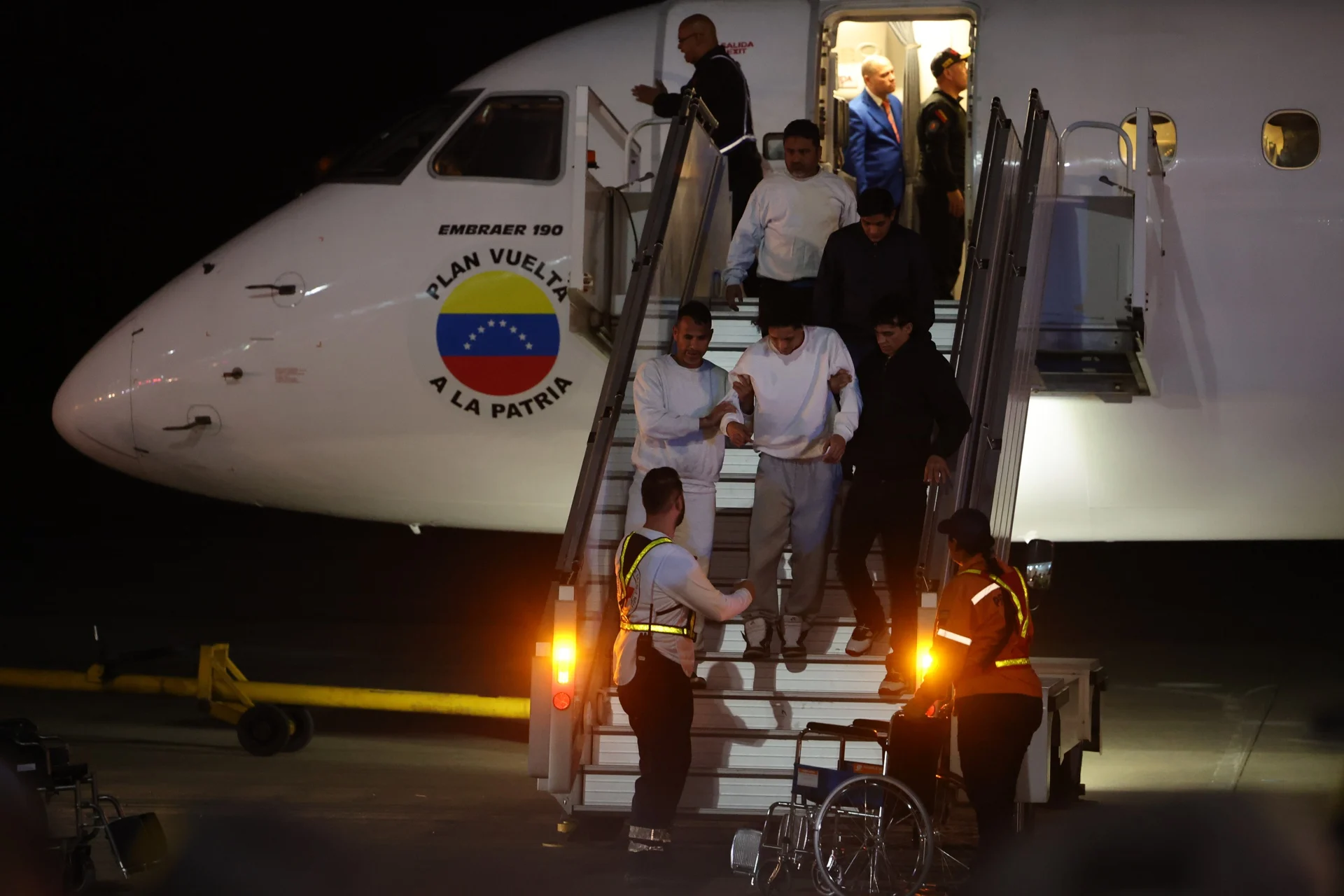 Llegan a Venezuela 120 migrantes en un vuelo de repatriación proveniente de Miami - Noticias de hoy en República Dominicana | De Último Minuto