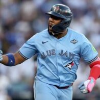 Vadimir Guerrero jr. espera ver la reacción de su padre al vestir el uniforme dominicano en el Clásico Mundial - Noticias de hoy en República Dominicana | De Último Minuto