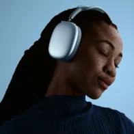Apple lanza los AirPods Max 2 con traducción en vivo y una cancelación de ruido mejorada