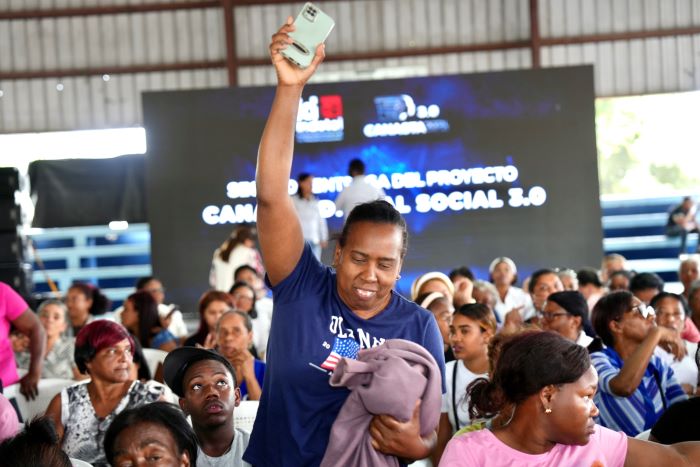 Indotel beneficia a 1,000 residentes de Santo Domingo Norte con la Canasta Digital Social 3.0 - Noticias de hoy en República Dominicana | De Último Minuto