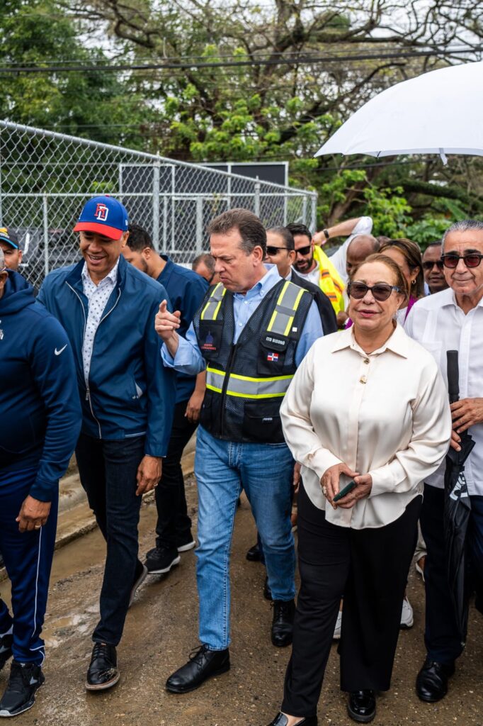 MIVHED inicia en el Puñal de Santiago proyecto de dignificación de entorno - Noticias de hoy en República Dominicana | De Último Minuto