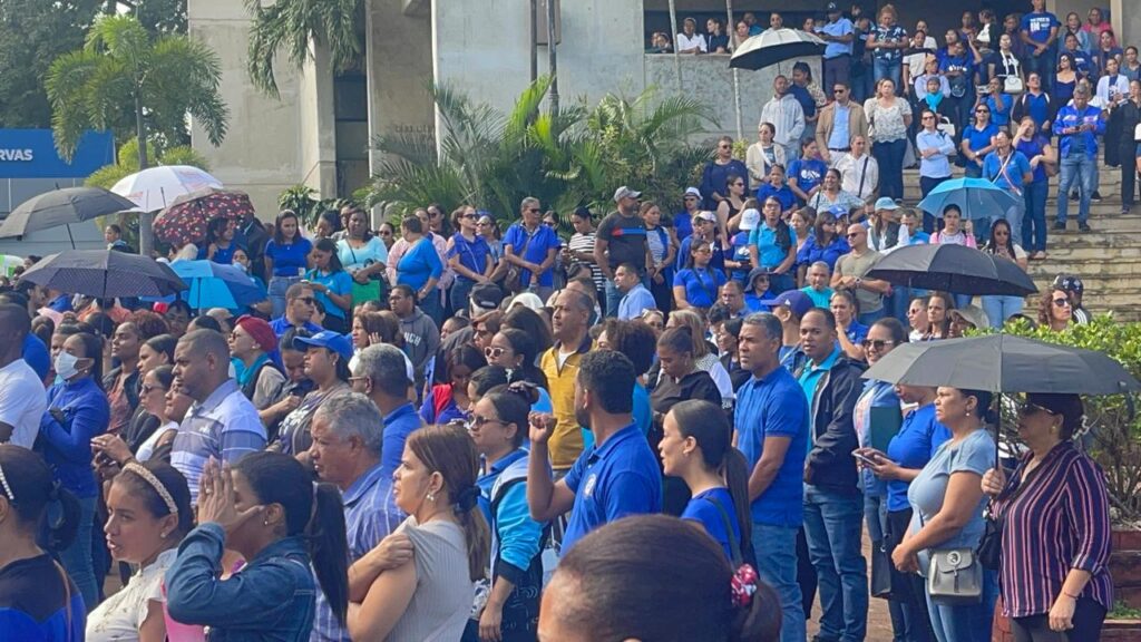 ADP protesta por malas condiciones escuelas en Santiago - Noticias de hoy en República Dominicana | De Último Minuto