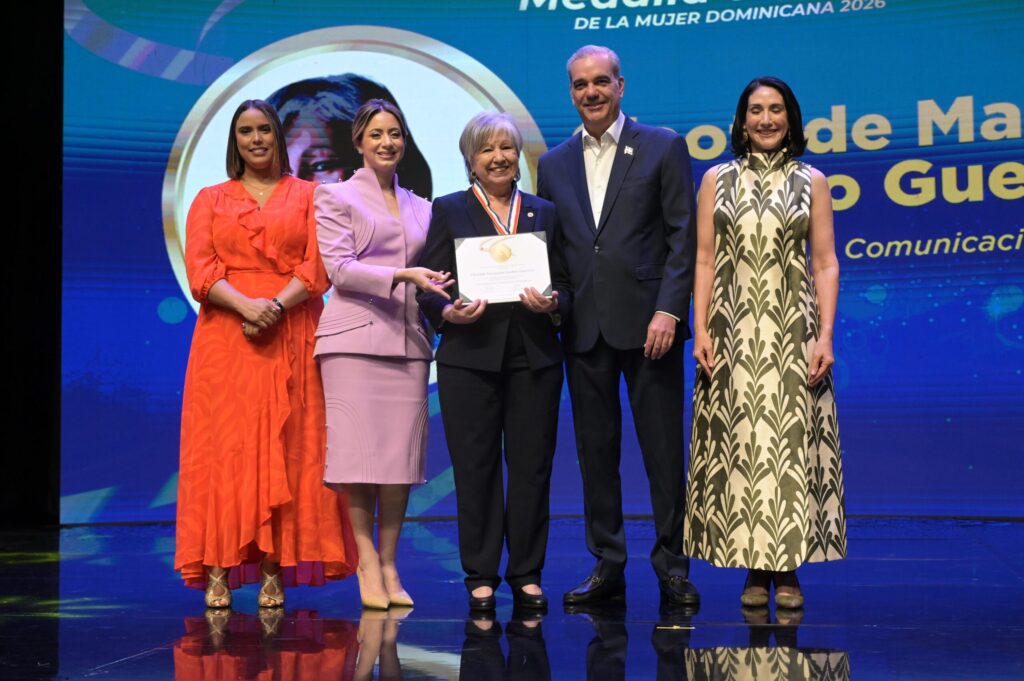 Entregan la Medalla al Mérito de la Mujer Dominicana a 22 mujeres por su liderazgo y aportes al desarrollo nacional - Noticias de hoy en República Dominicana | De Último Minuto
