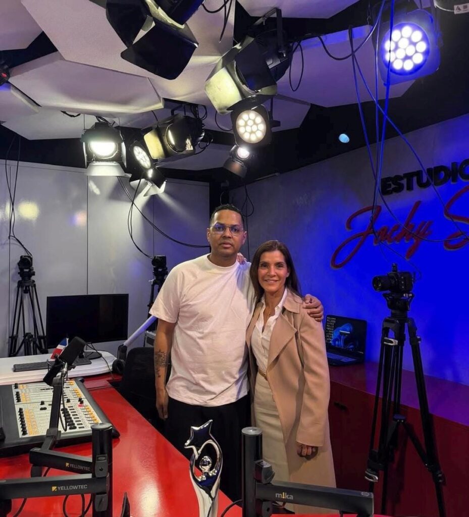 Leah Campos califica Alofoke Media Group como la principal plataforma de medios alternativos en el país - Noticias de hoy en República Dominicana | De Último Minuto