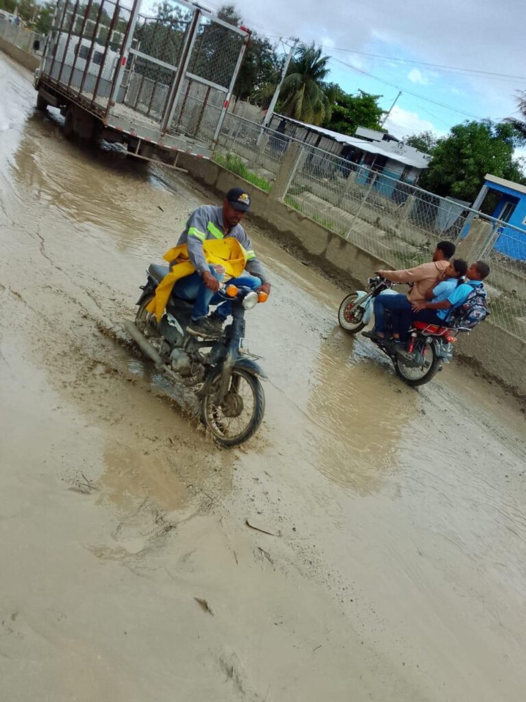 Más de 18 sectores de Santiago Oeste exigen arreglo de calles - Noticias de hoy en República Dominicana | De Último Minuto