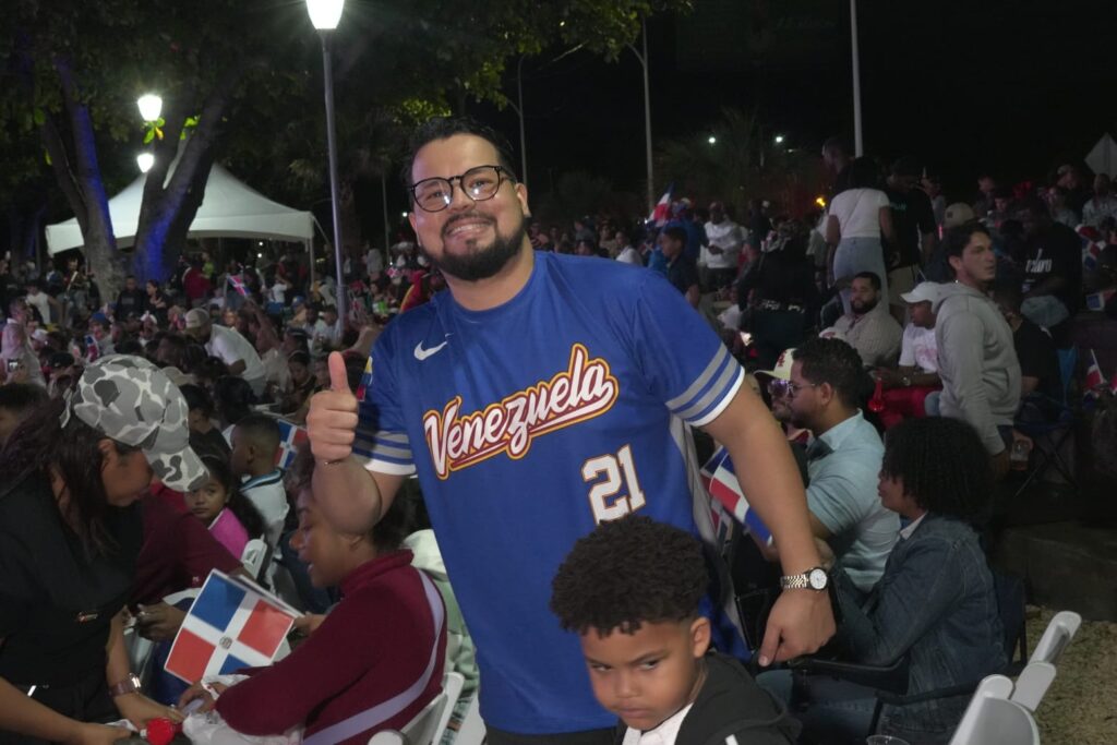 Malecón de Santo Domingo estalla en euforia tras jonrón de Juan Soto - Noticias de hoy en República Dominicana | De Último Minuto