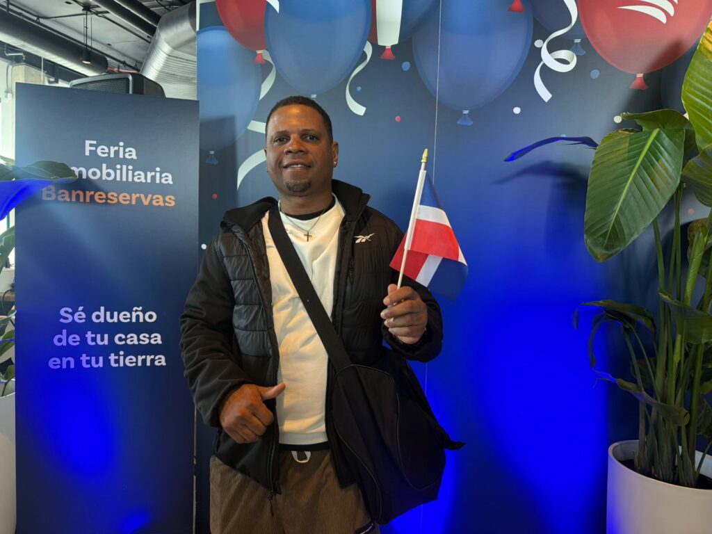 Dominicanos en NY celebran con júbilo adquisición de viviendas en Feria Inmobiliaria Banreservas - Noticias de hoy en República Dominicana | De Último Minuto