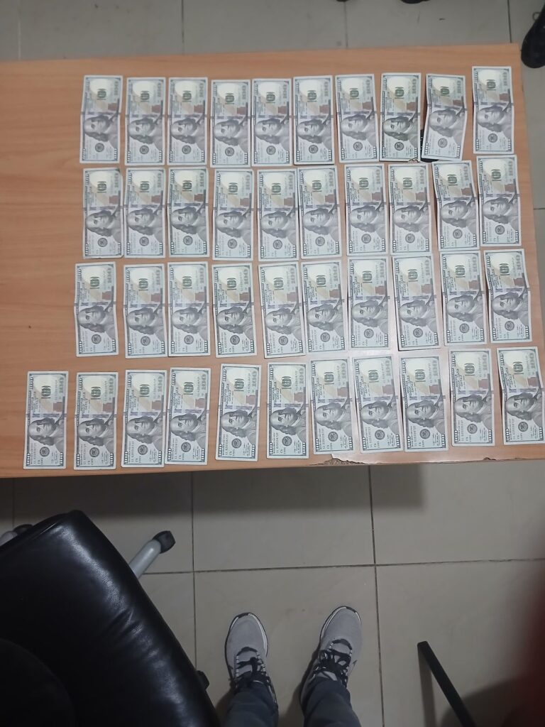 Policía Nacional apresa joven en flagrante delito con dólares presumiblemente falsos en Constanza - Noticias de hoy en República Dominicana | De Último Minuto