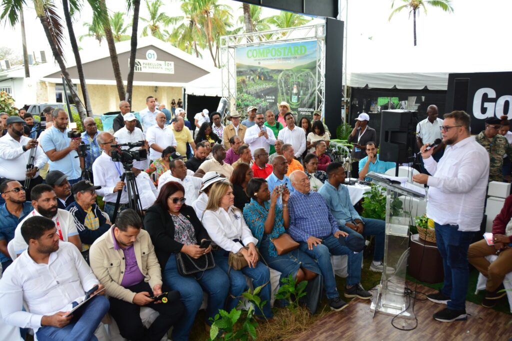 Hecmilio Galván: ´´con el FEDA hemos impactado la vida de casi 2.5 millones de dominicanos, motivando el deseo cultivar - Noticias de hoy en República Dominicana | De Último Minuto