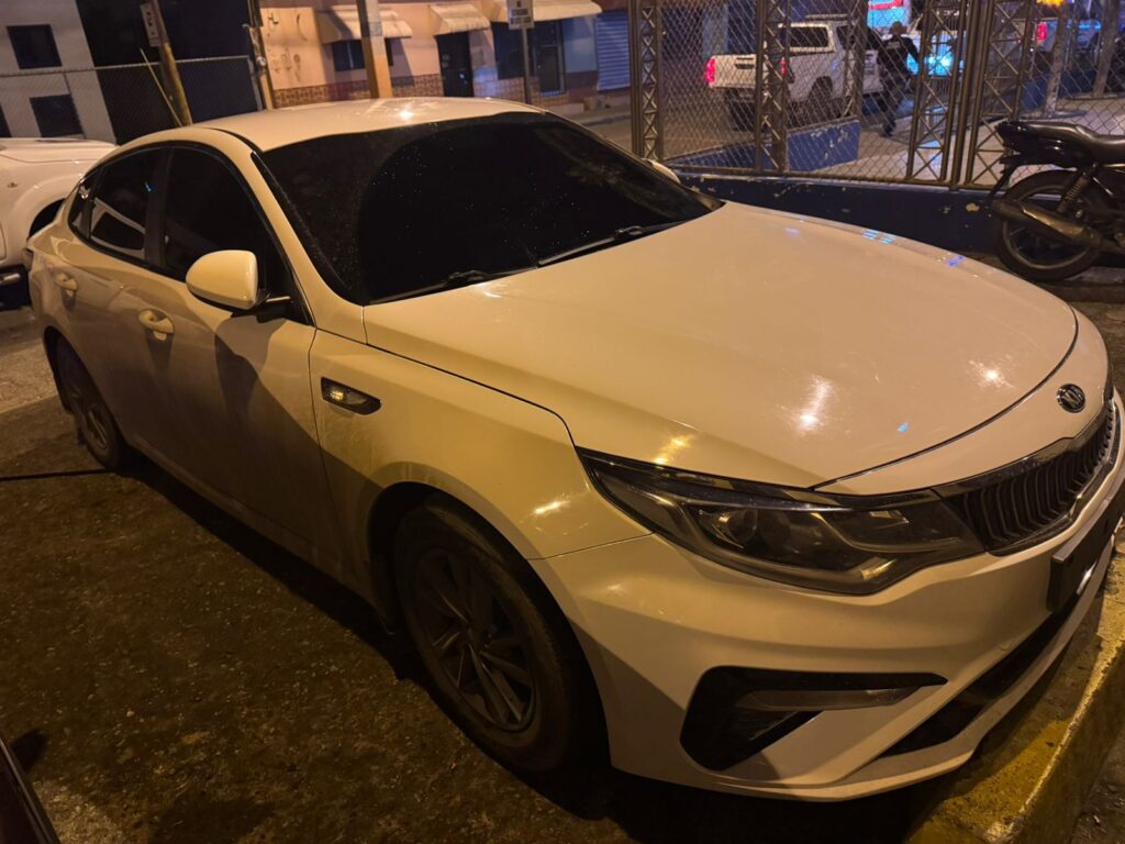 Policía Nacional apresa dos hombres en flagrante delito por robo de pasola en La Vega - Noticias de hoy en República Dominicana | De Último Minuto