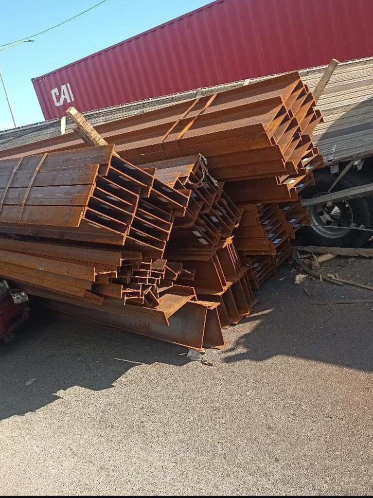 Caos vehicular en el kilómetro 9 de la Autopista Duarte por accidente con patana - Noticias de hoy en República Dominicana | De Último Minuto