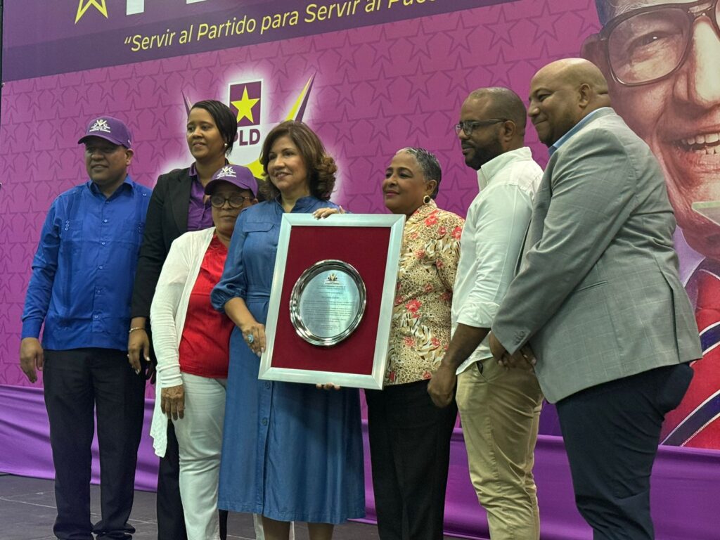 PLD reconoce legado social de Danilo y Margarita en celebración del Día de las Juntas de Vecinos - Noticias de hoy en República Dominicana | De Último Minuto