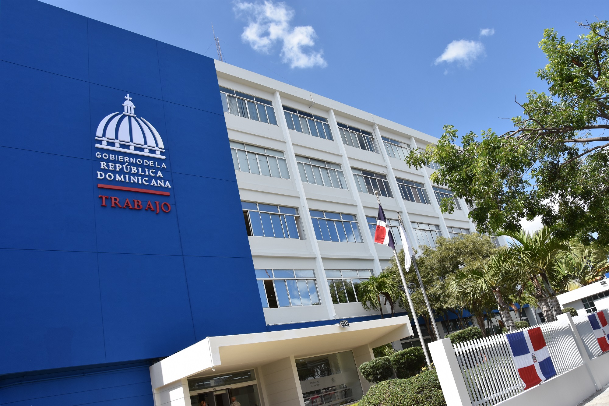 Ministerio de Trabajo implementará sello de certificación contra el trabajo infantil impulsado por Save the Children