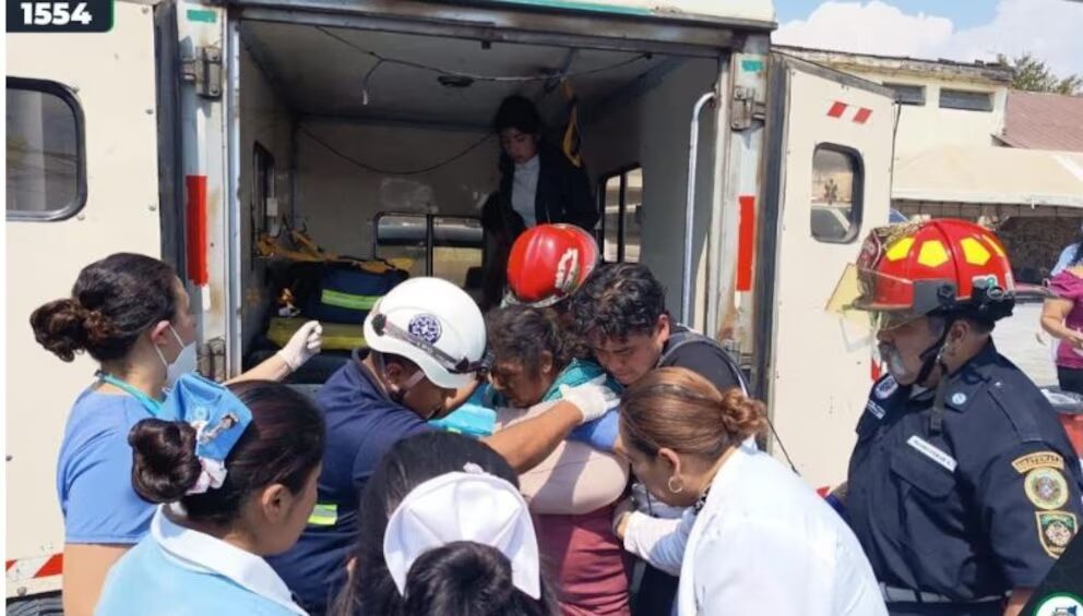 Tragedia escolar en Guatemala tras el vuelco de un bus: varios lesionados y un menor fallecido - Noticias de hoy en República Dominicana | De Último Minuto