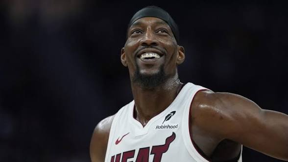 Adebayo anota 83 puntos, supera marca de Kobe Bryant y firma noche histórica en triunfo del Heat - Noticias de hoy en República Dominicana | De Último Minuto