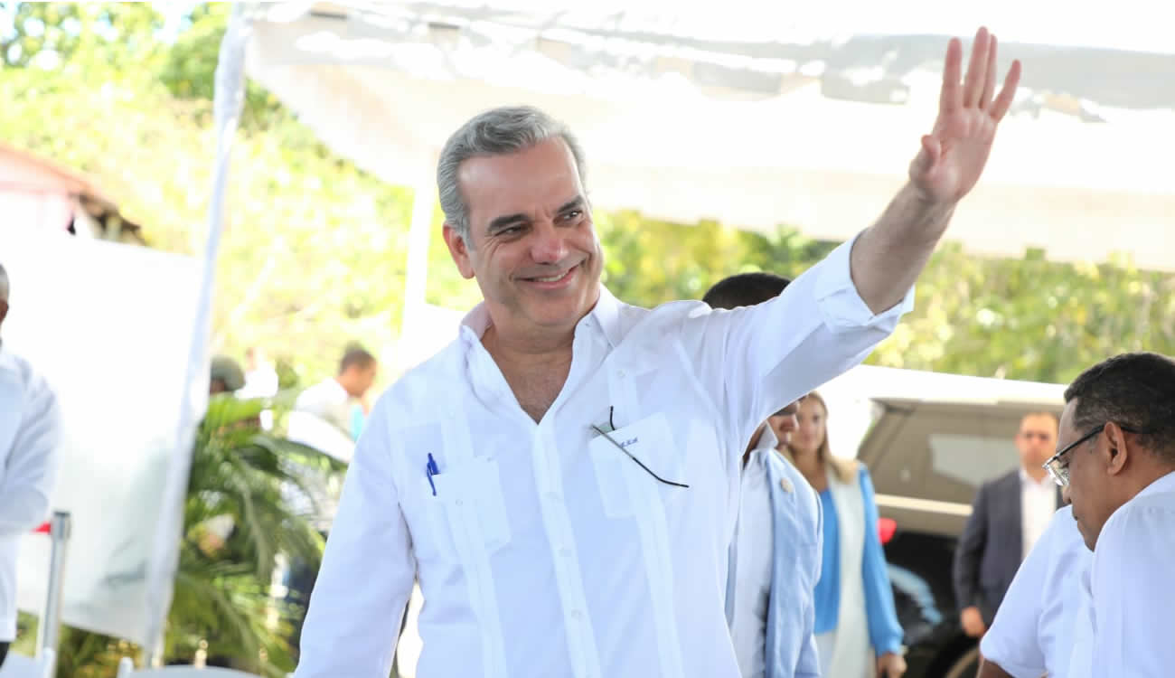 Abinader se posiciona entre los presidentes mejor valorados de América Latina, según ranking de abril 2026