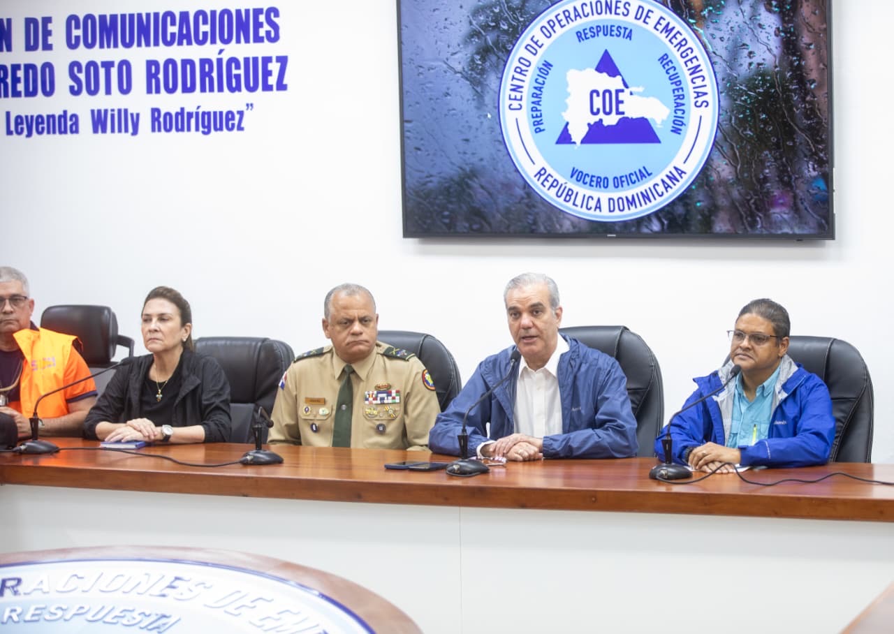Presidente Abinader dispone medidas para acudir en auxilio de familias afectadas por fuertes lluvias en diferentes puntos del país - Noticias de hoy en República Dominicana | De Último Minuto