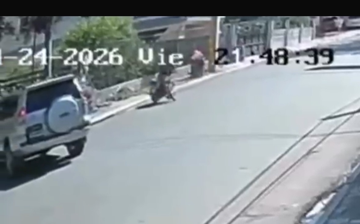 Humanismo en medio de la emergencia: Agentes de la DNCD auxilian joven accidentado en Sabanetal - Noticias de hoy en República Dominicana | De Último Minuto