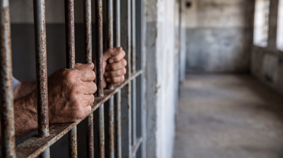Hombre que violó a una niña deberá cumplir 20 años de prisión